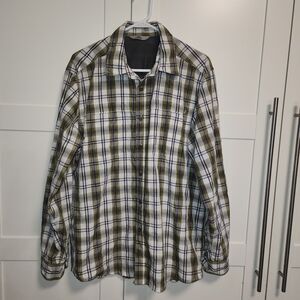 Wrangler Men's Plaid Long Sleeve Button Down Vented Outdoor Shirt Size Large